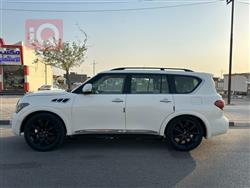 Infiniti QX56